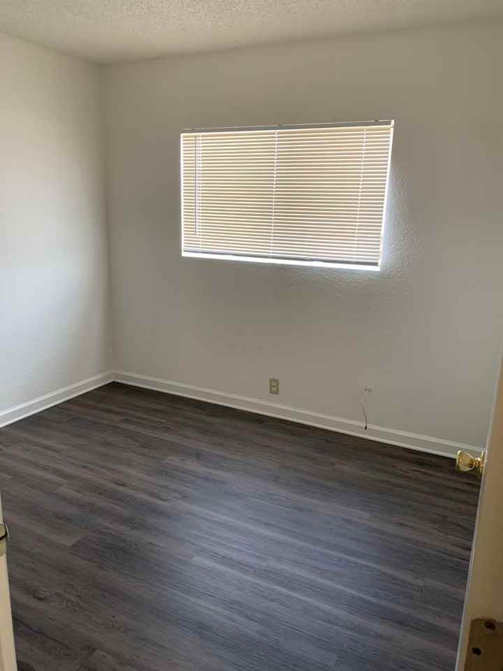 840 Grand Ave #3 - Photo 3 of 14