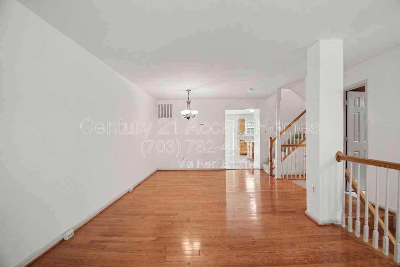 13601 Filly Ct - Photo 3 of 34