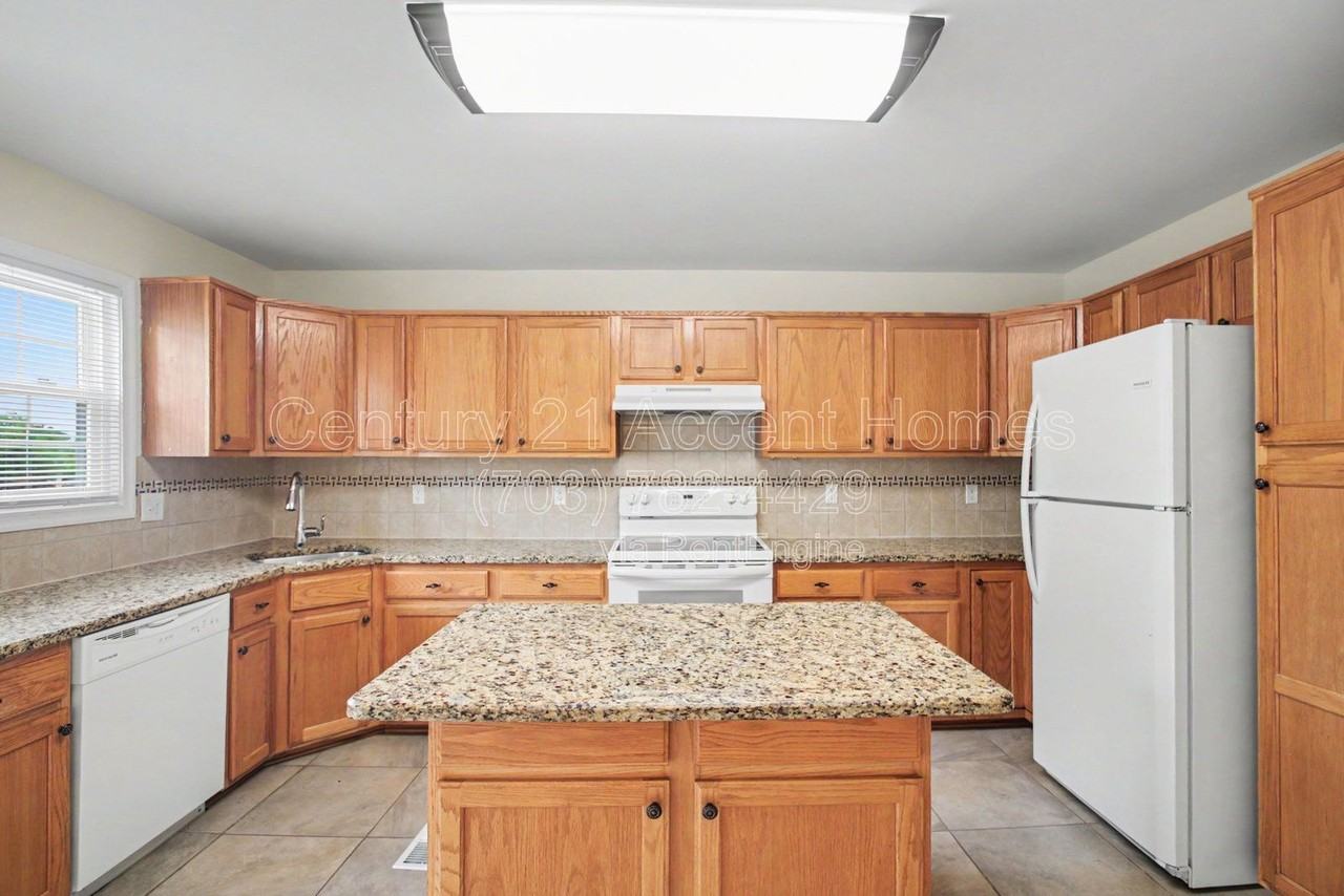 13601 Filly Ct - Photo 6 of 34