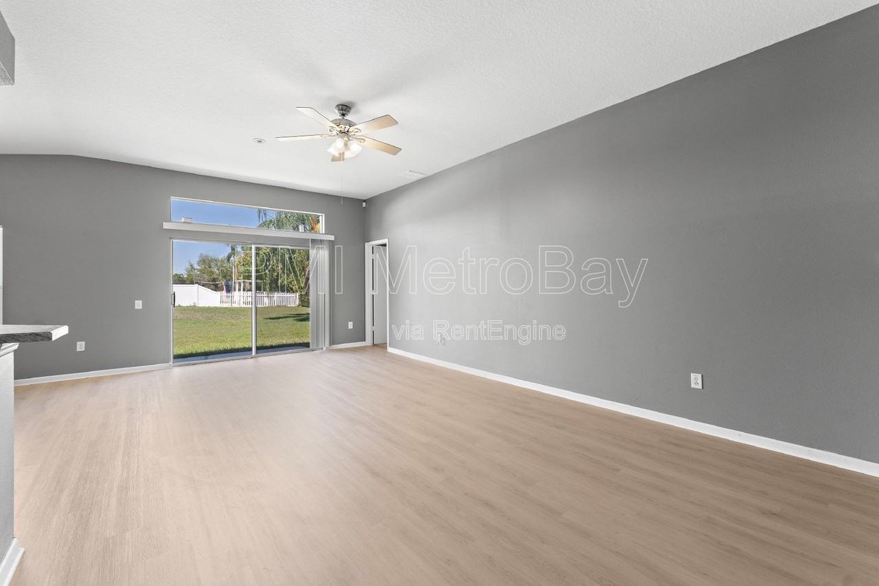 1010 Summer Breeze Dr - Photo 4 of 50