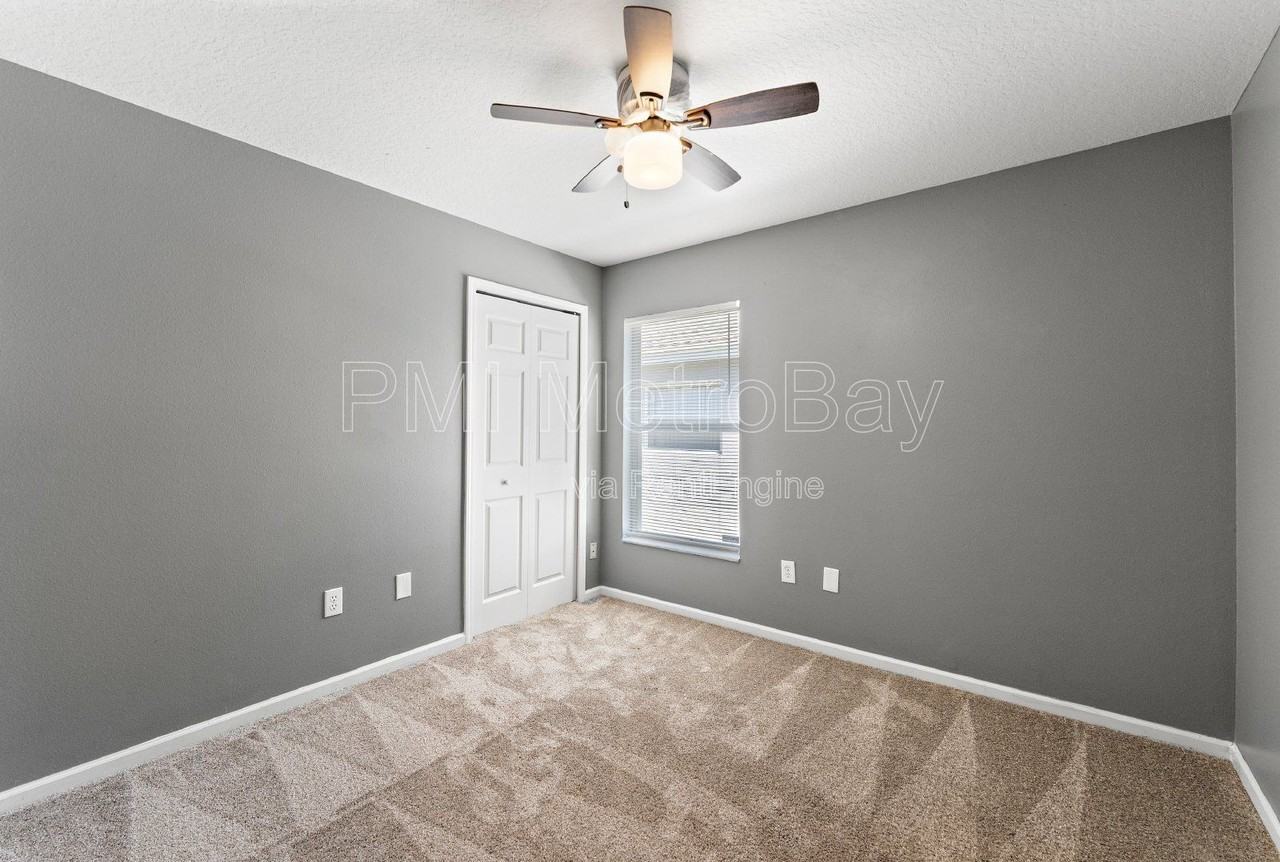 1010 Summer Breeze Dr - Photo 6 of 50