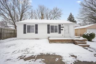 21930 Elroy Ave - Photo 1 of 1