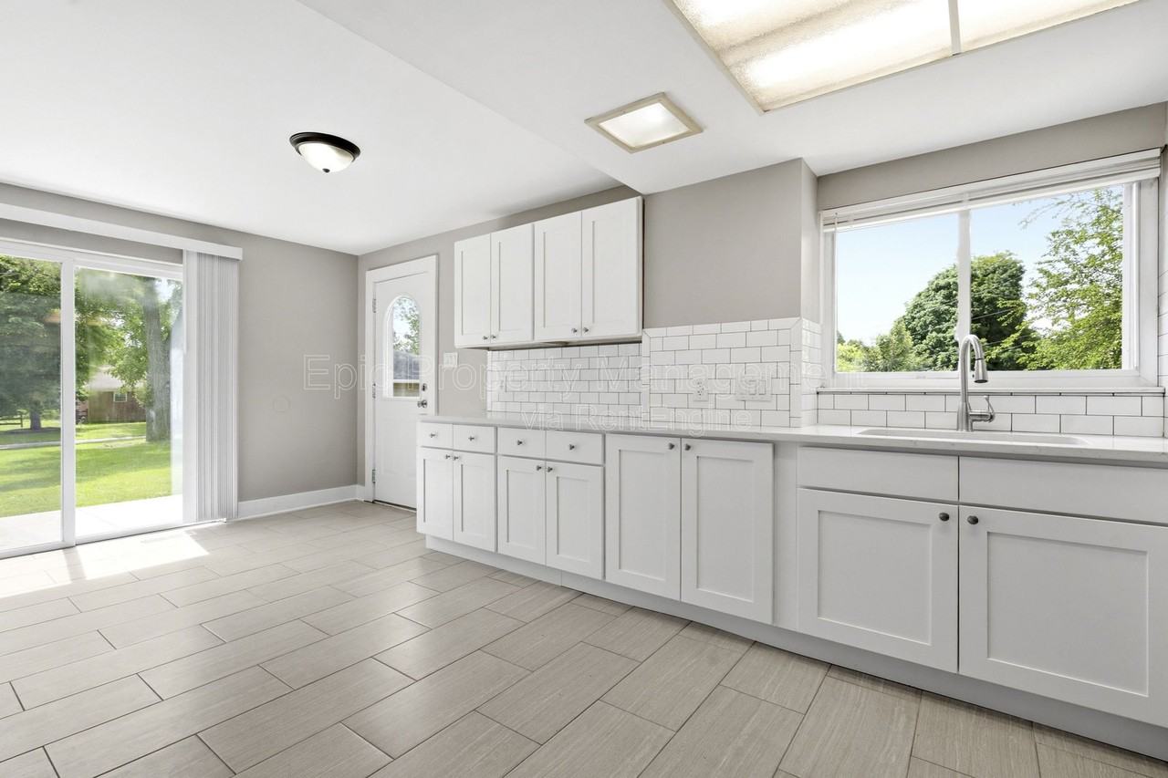 3117 Coucy St - Photo 4 of 19