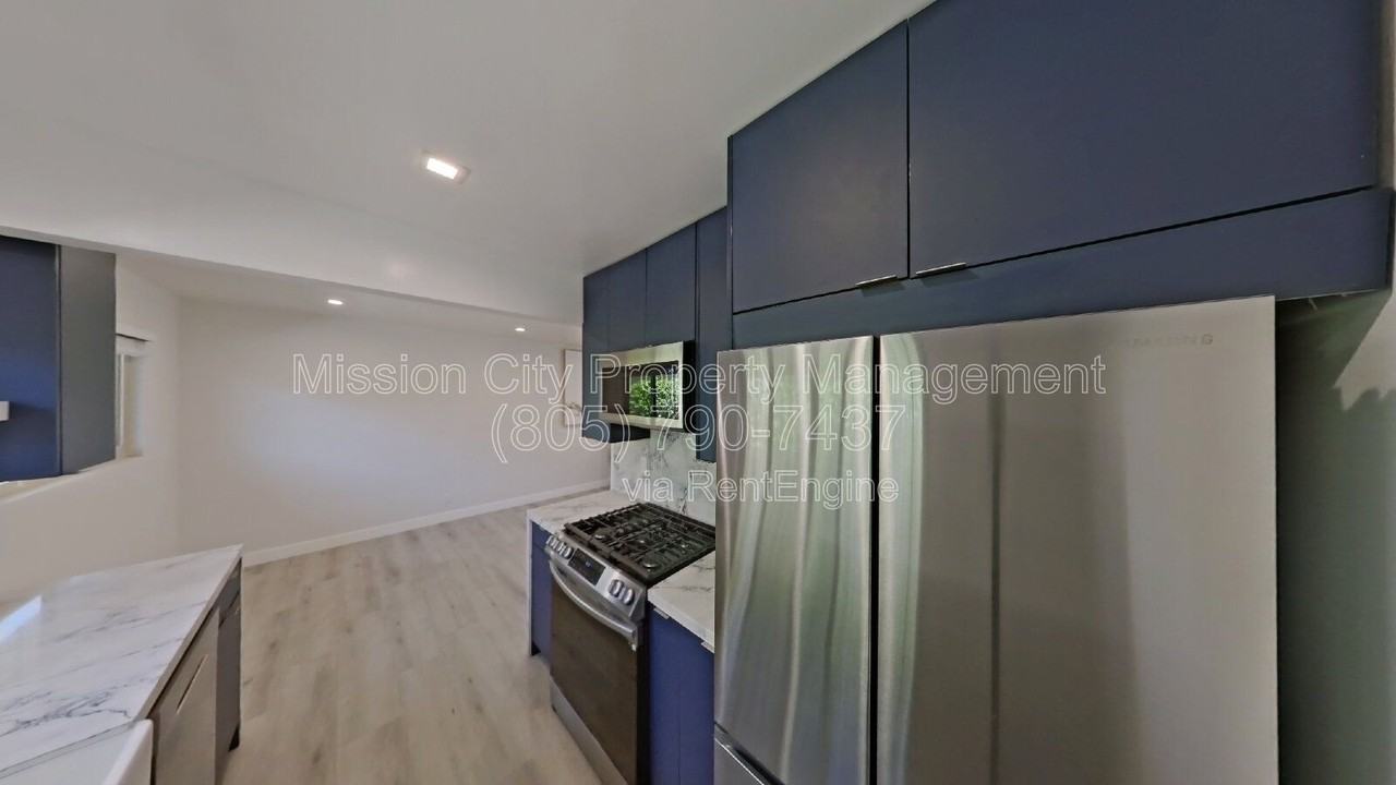 250 Ash Ave #C - Photo 2 of 17
