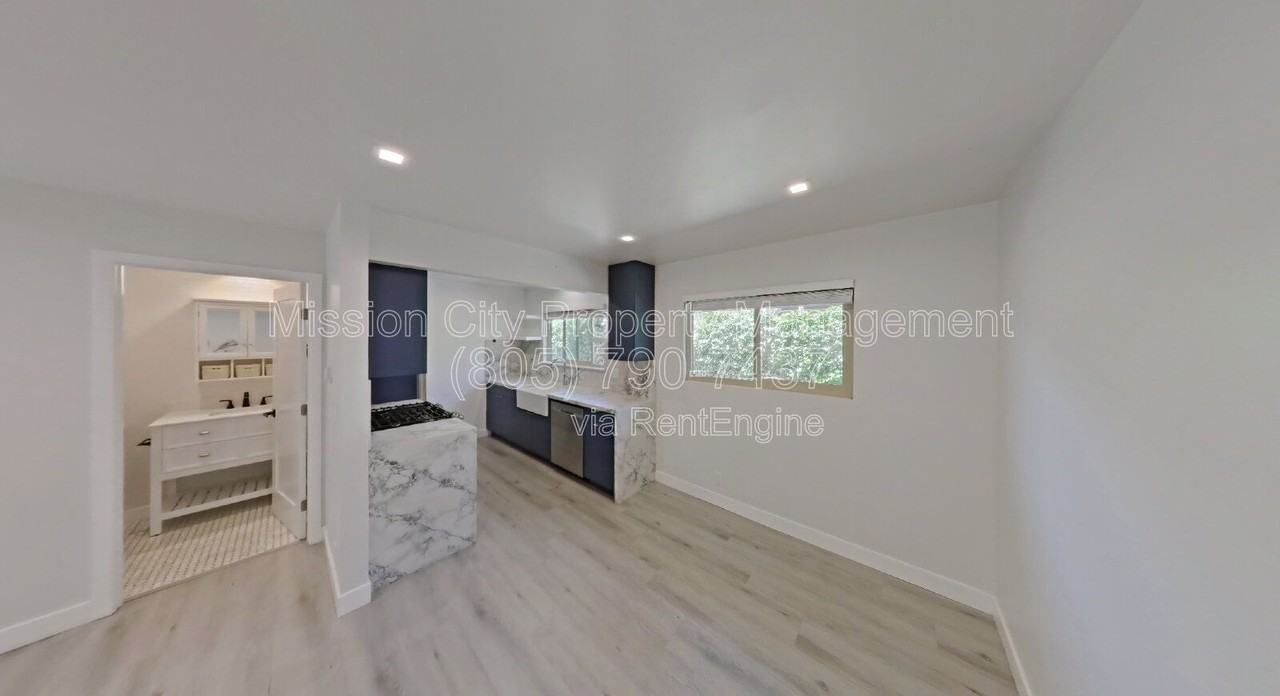 250 Ash Ave #C - Photo 5 of 17