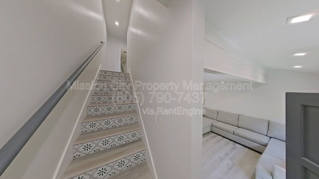 250 Ash Ave #C - Photo 7 of 17