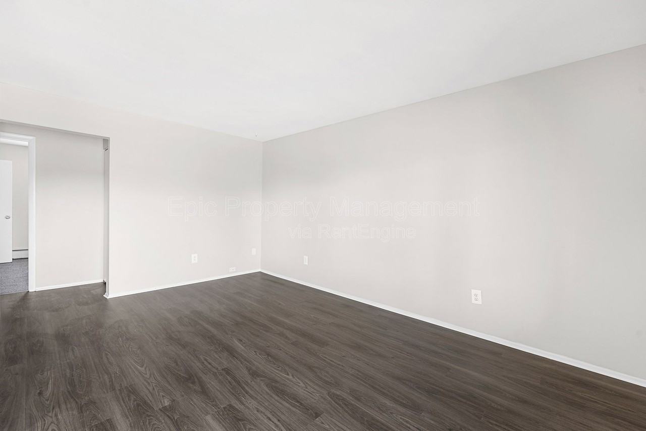 17020 Raupp St #103 - Photo 5 of 13