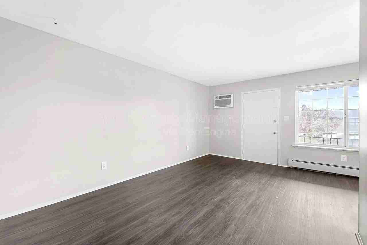 17020 Raupp St #103 - Photo 6 of 13