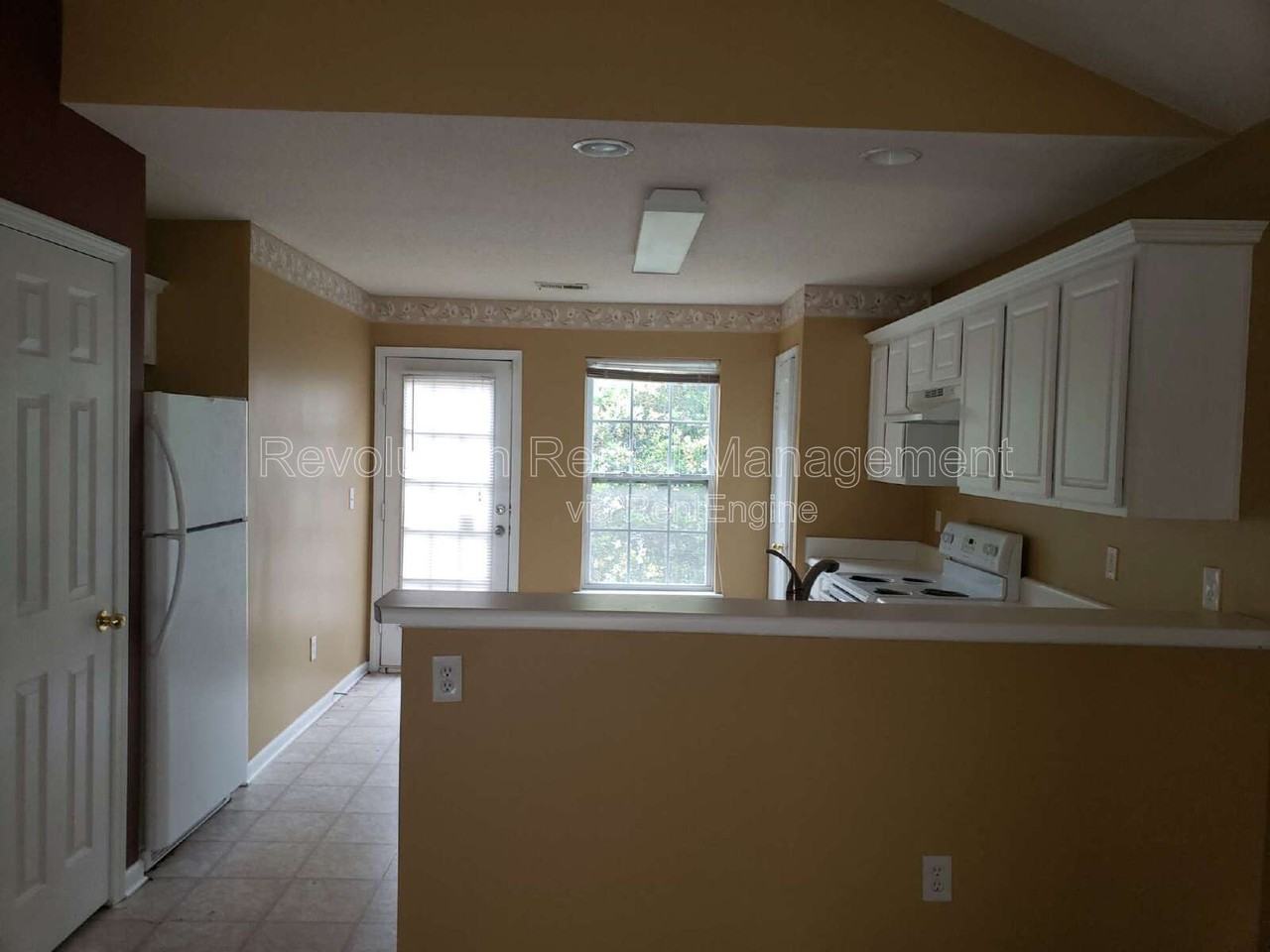 532 Epris Ln - Photo 4 of 10