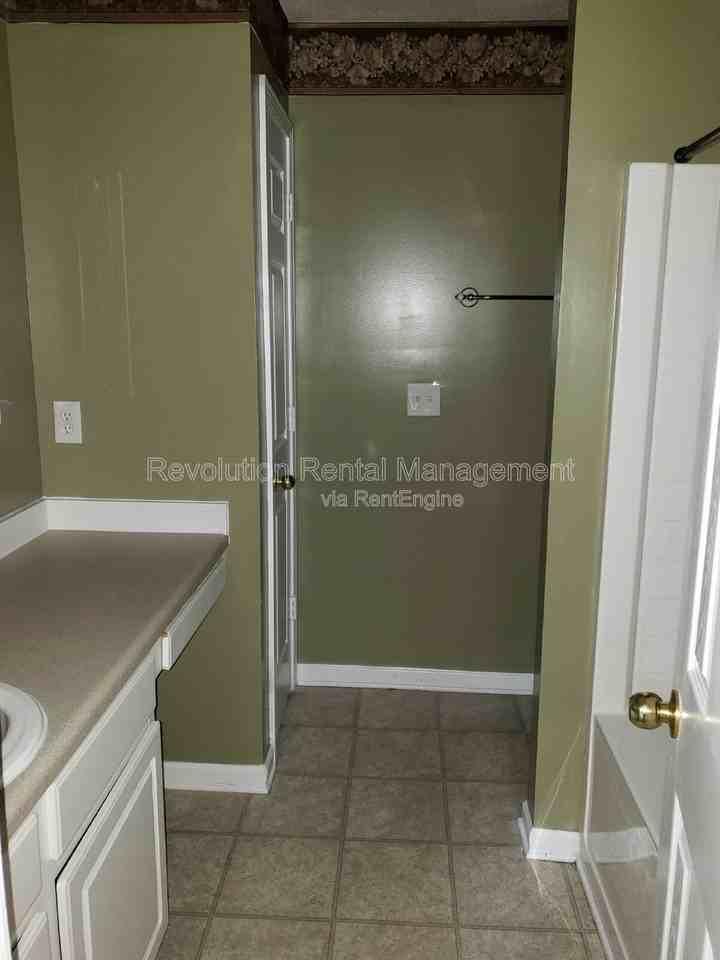 532 Epris Ln - Photo 7 of 10