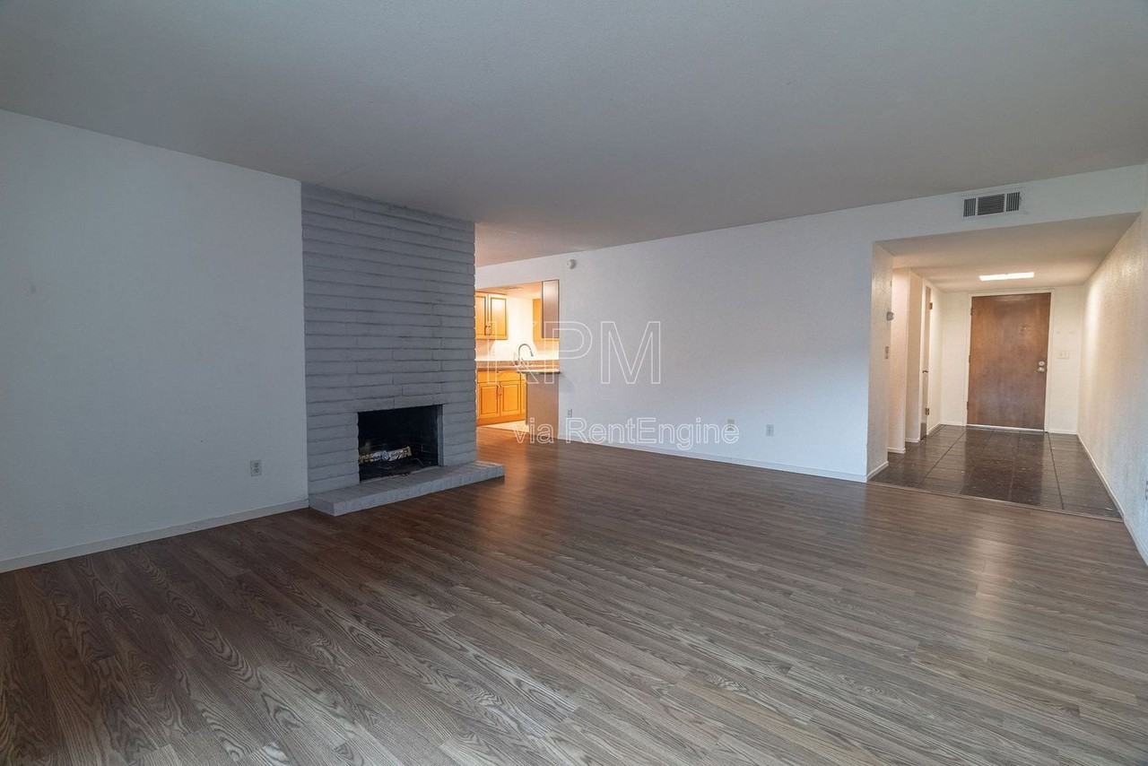 5530 Sandpiper Ct - Photo 6 of 20