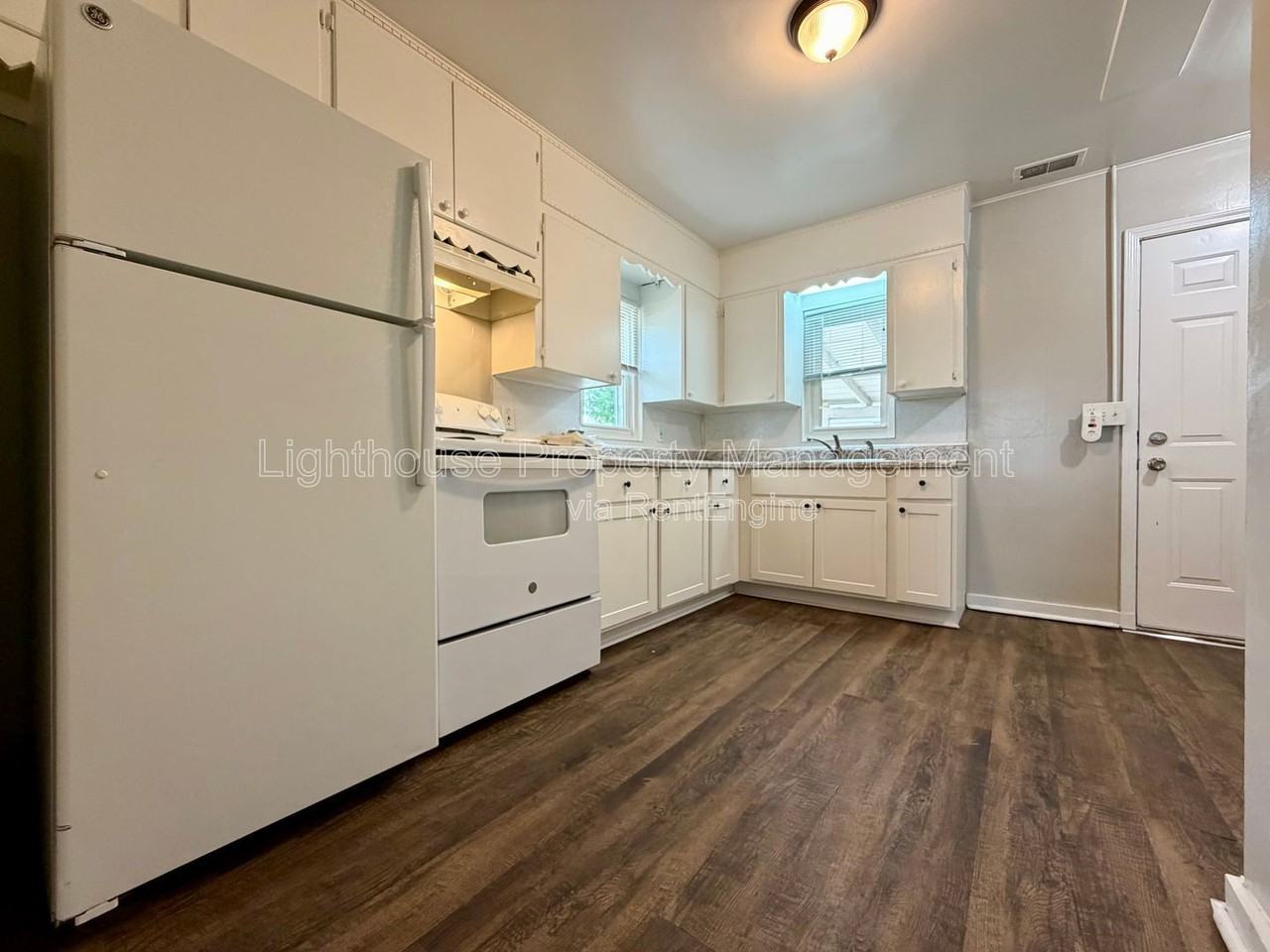 2449 Hillside Dr Nw - Photo 2 of 18