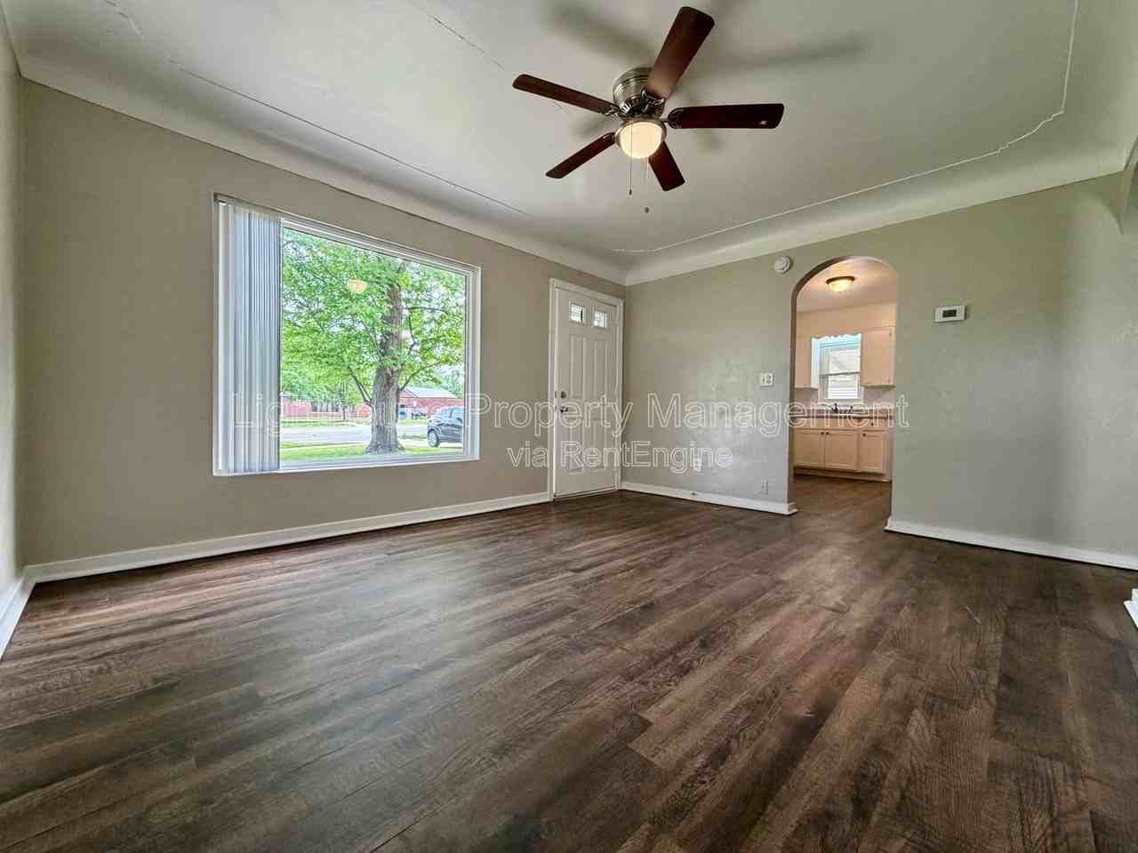 2449 Hillside Dr Nw - Photo 5 of 18