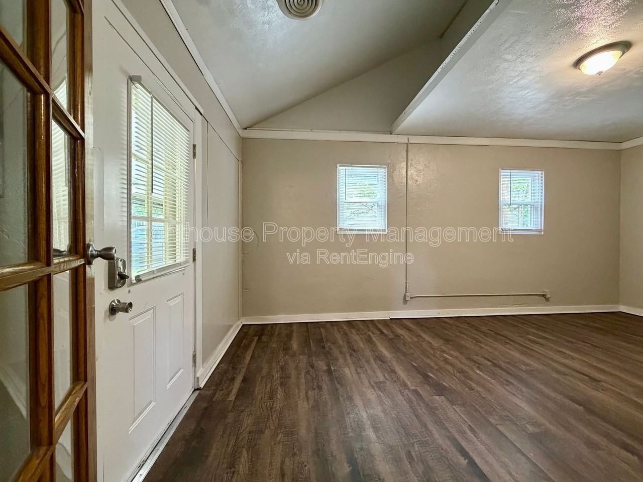 2449 Hillside Dr Nw - Photo 7 of 18