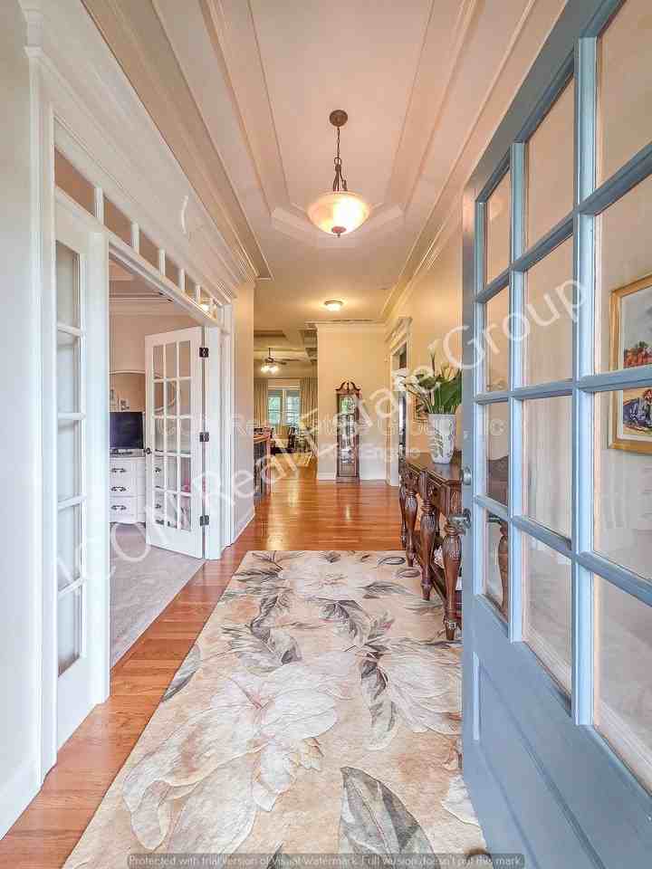 104 Rock Creek Ln - Photo 6 of 48