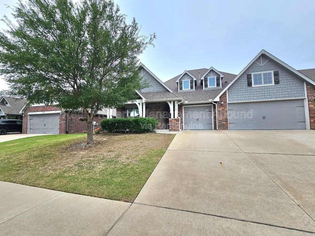 14727 S Urbana Ave - Photo 6 of 35