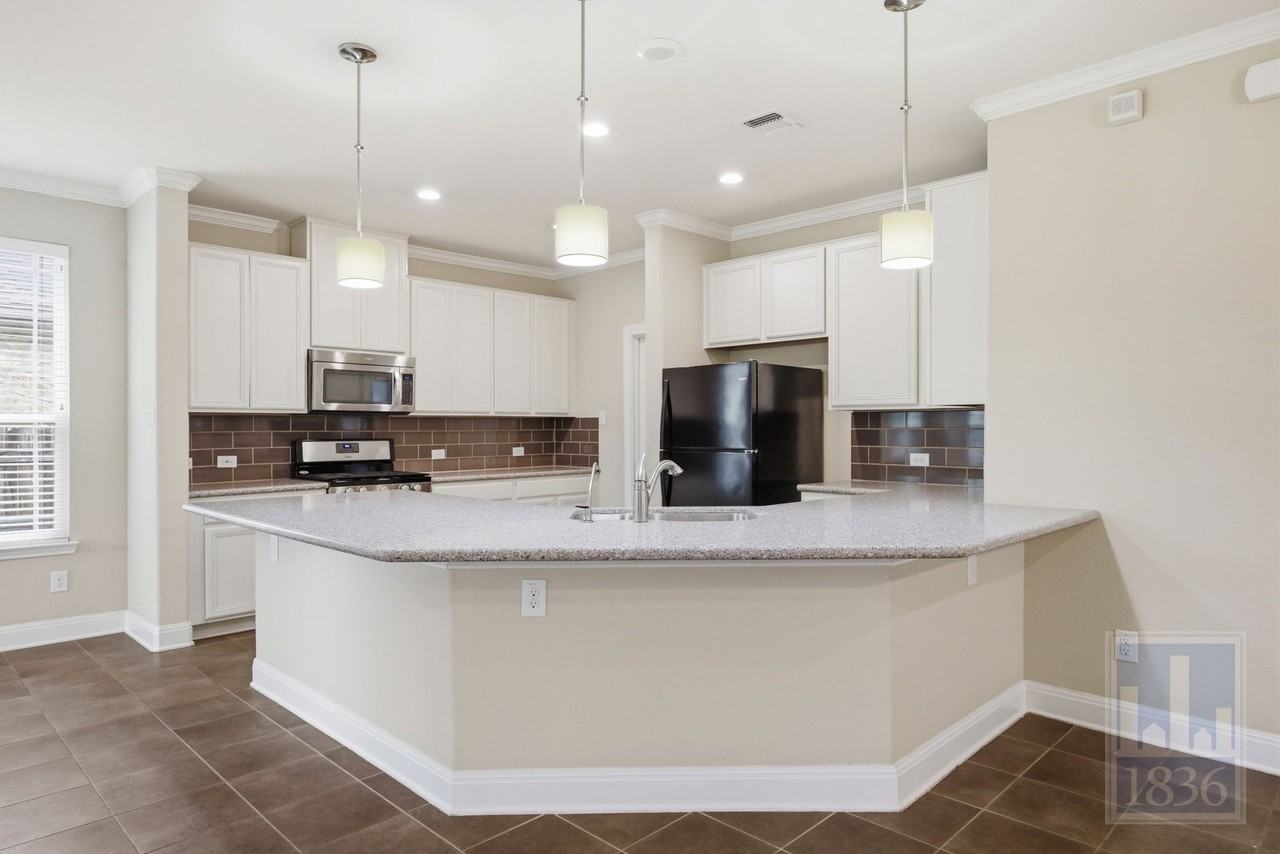 4906 Madrid Dr #T2 - Photo 5 of 50