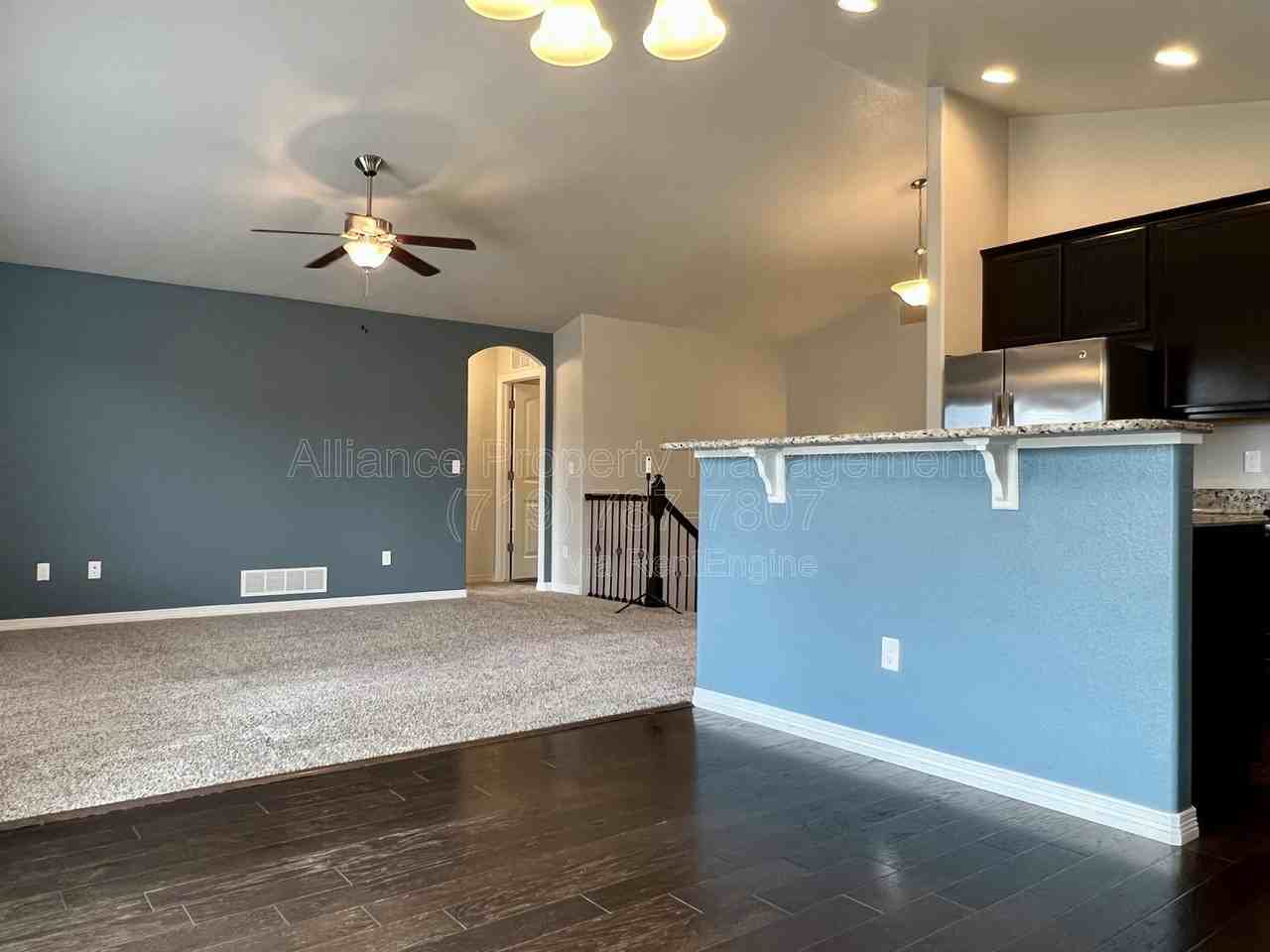 10020 Seawolf Dr - Photo 7 of 46