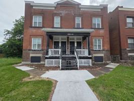 featured image of 5040 Lotus Ave #1W