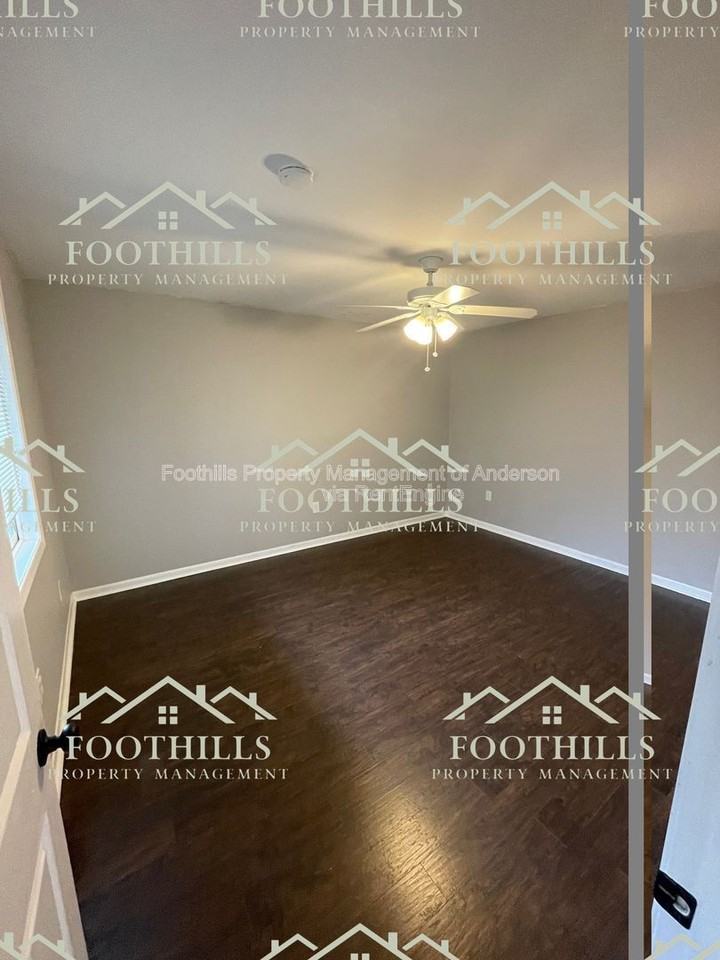 612 Northlake Dr - Photo 7 of 10