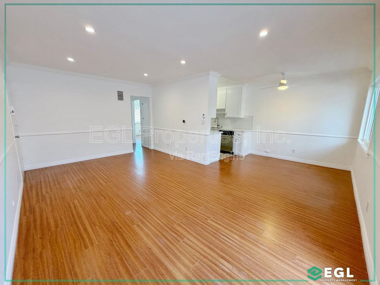 1032 N Gardner St #17 - Photo 3 of 14