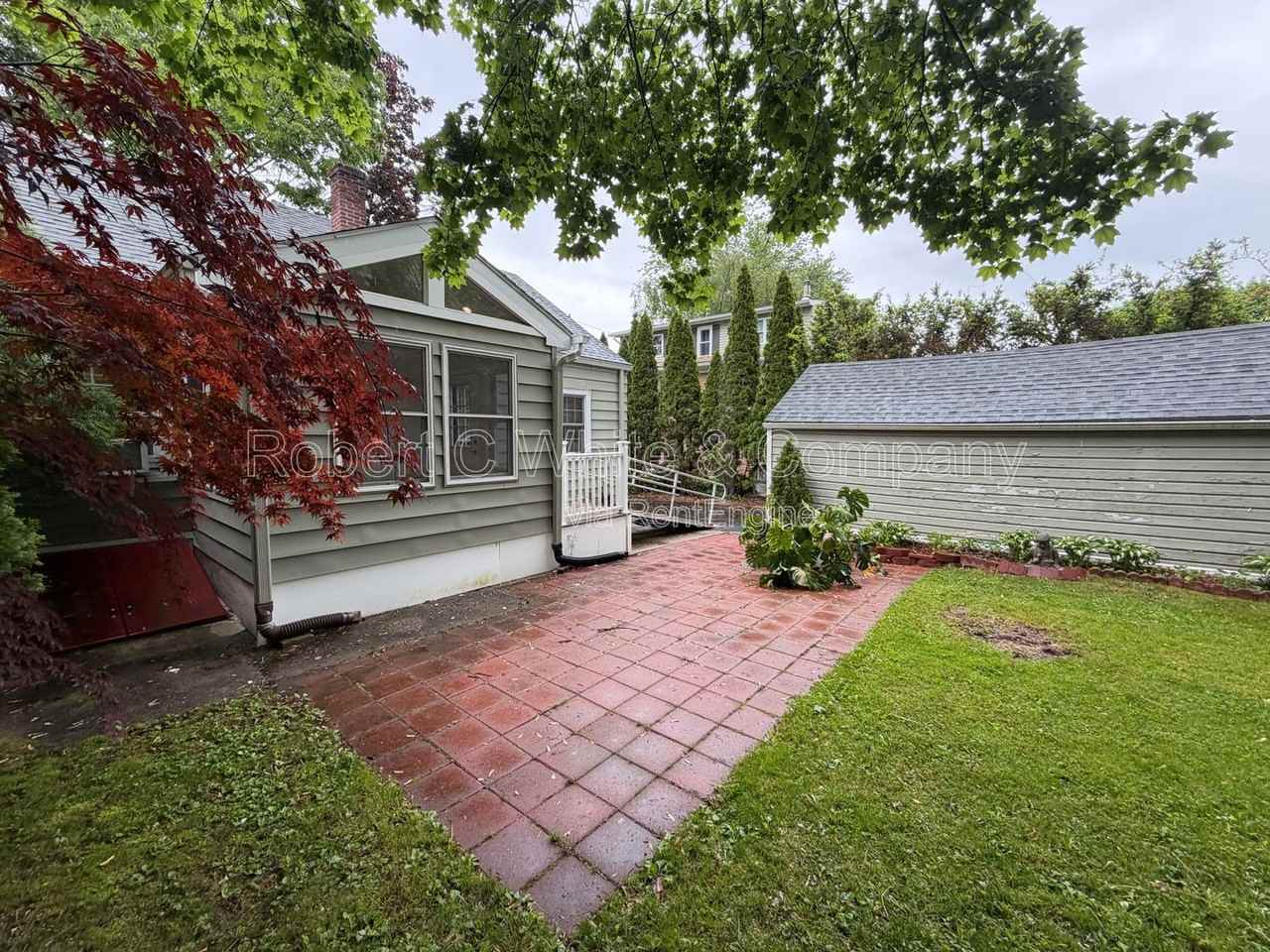 36 Pomeroy Ave - Photo 4 of 26
