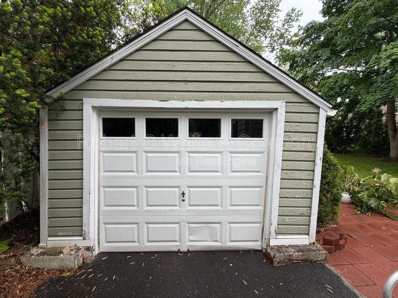 36 Pomeroy Ave - Photo 5 of 26