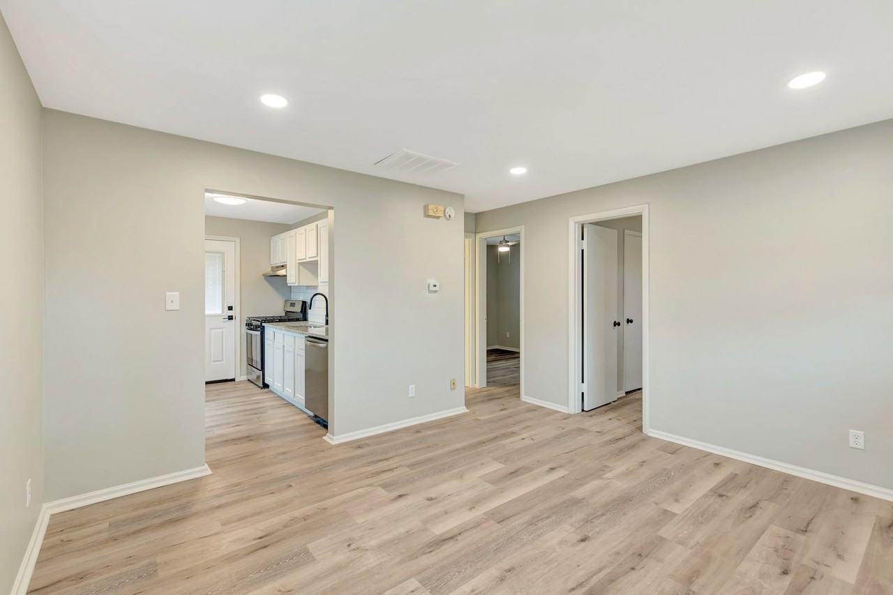 7201 Longfield Dr #7201-02 - Photo 4 of 13