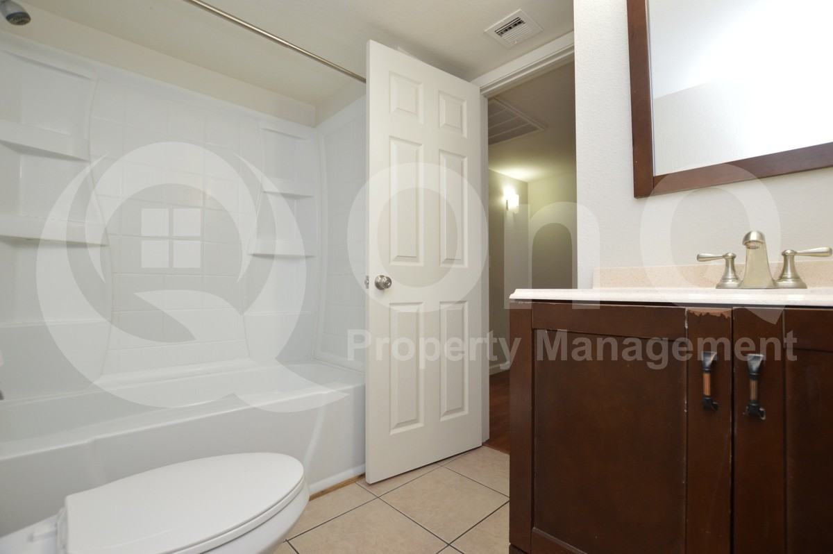 2023 W Bloomfield Rd #3 - Photo 7 of 9