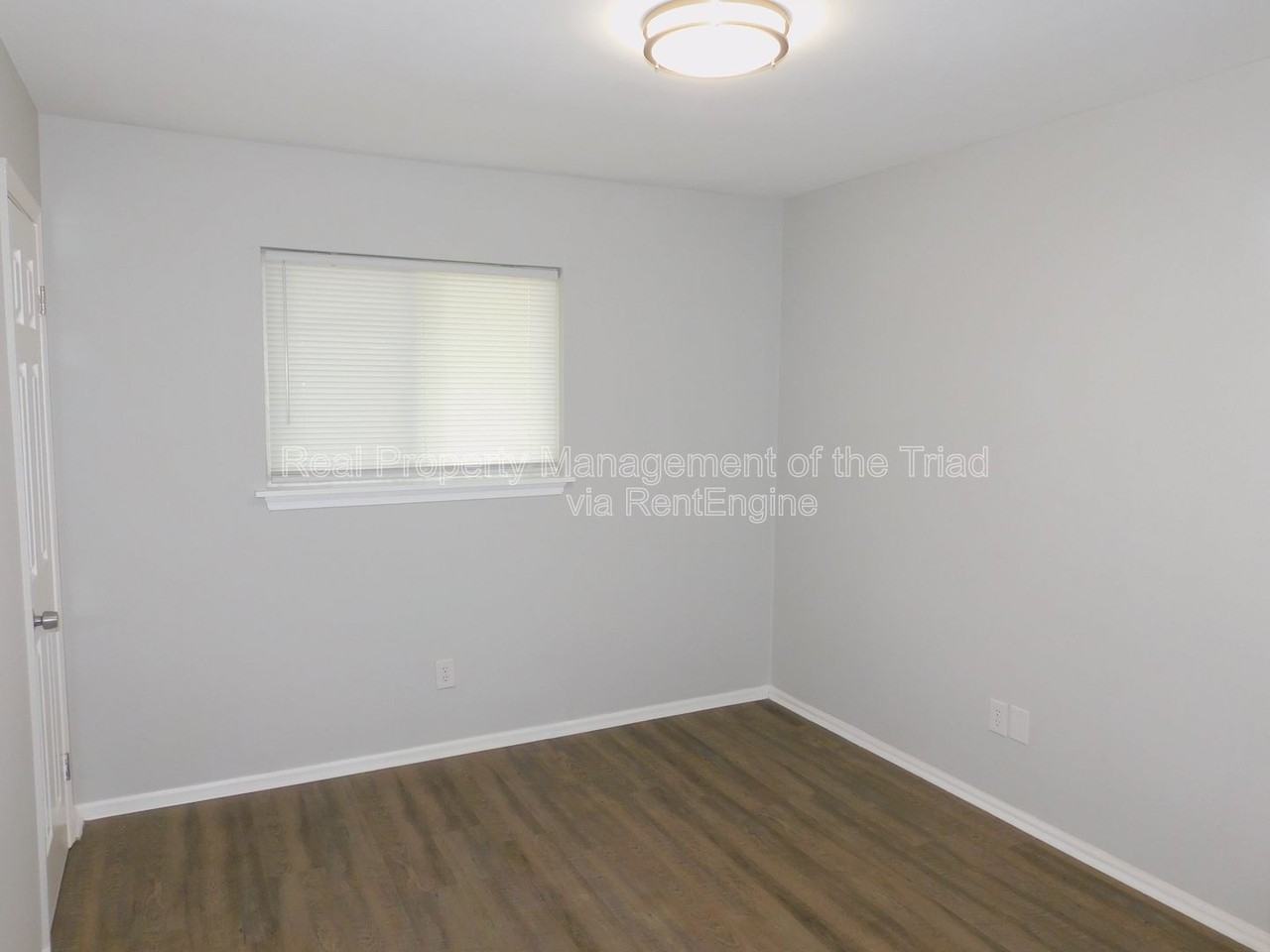 4216 Parker St #C - Photo 7 of 14