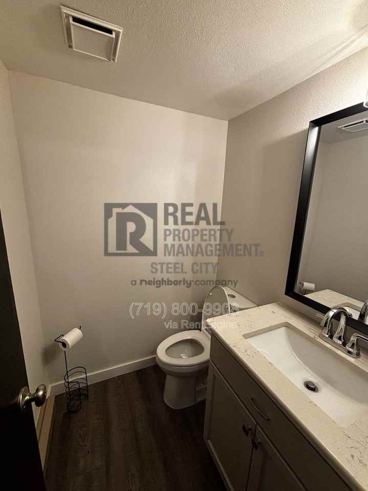 2107 Chatalet Ln #F - Photo 6 of 21