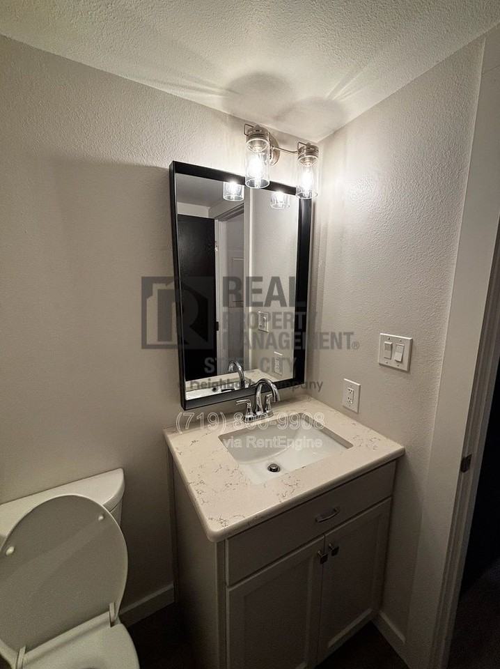 2107 Chatalet Ln #F - Photo 7 of 21