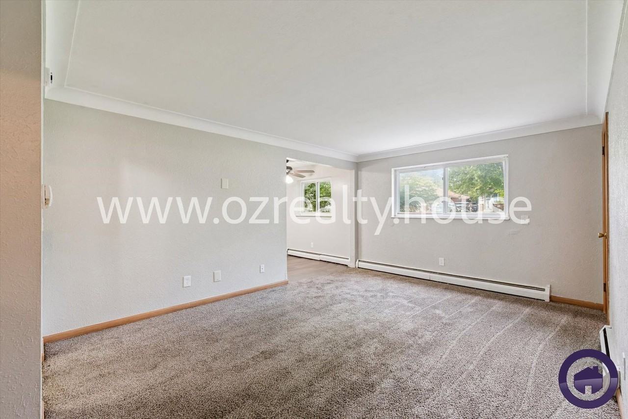 1733 Christian Ave #2 - Photo 5 of 16