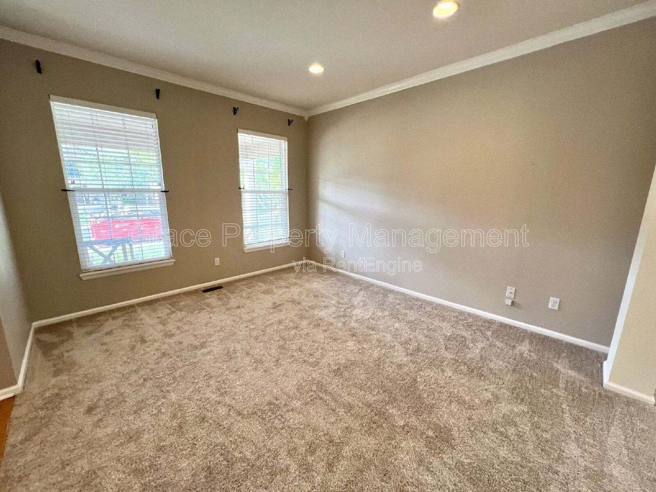 22192 Pebble Brook Ln - Photo 5 of 40