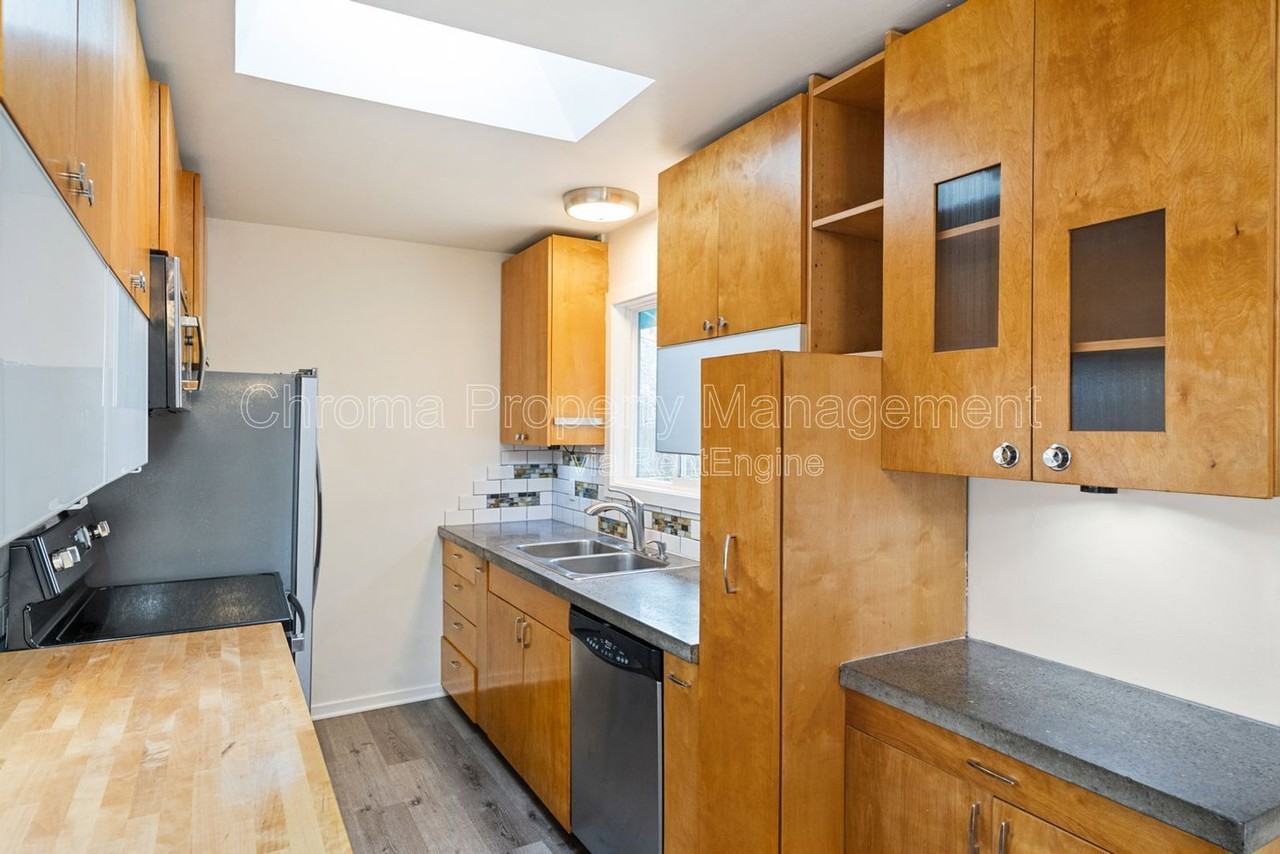 8715 N Washburne Ave #A - Photo 4 of 25