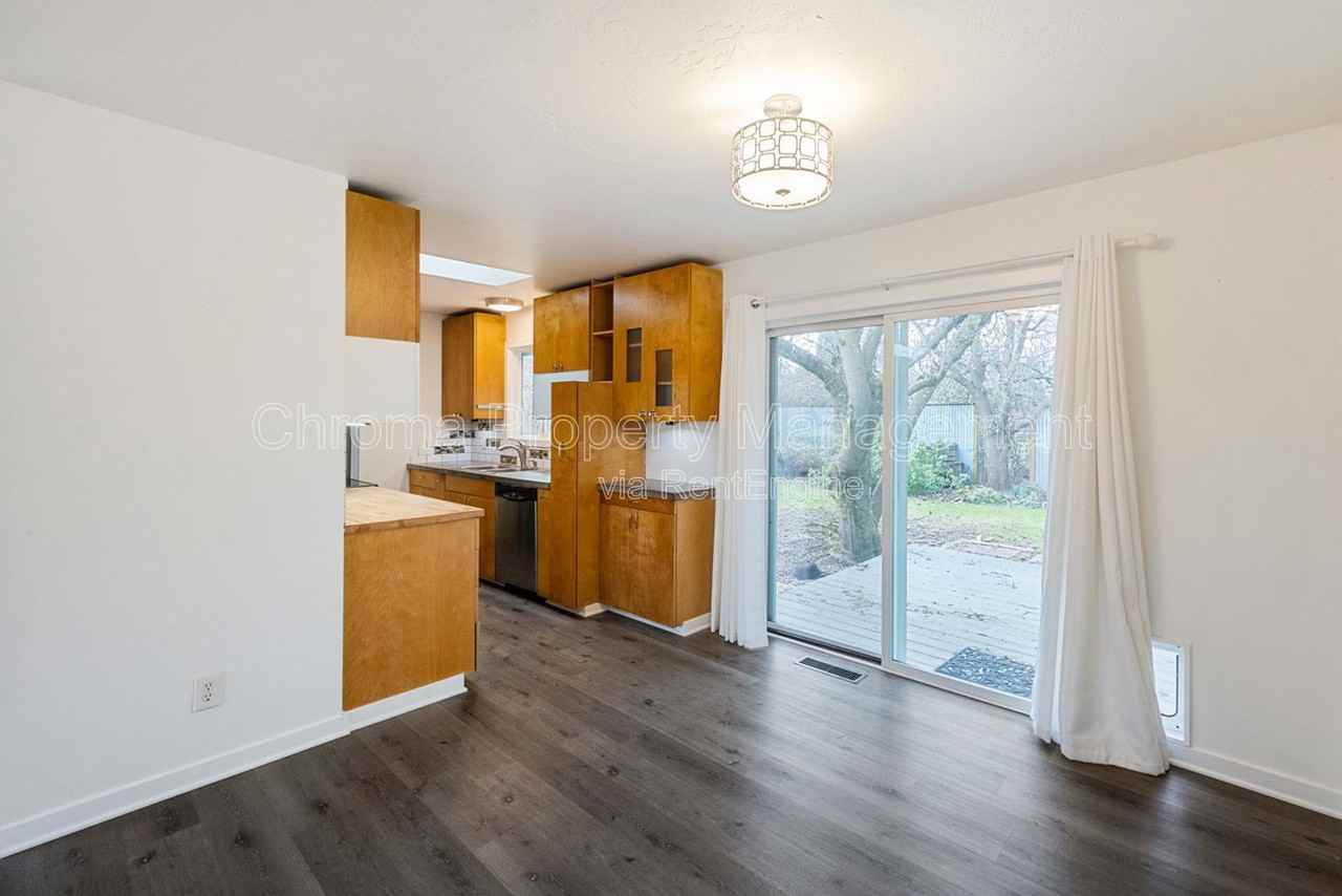 8715 N Washburne Ave #A - Photo 5 of 25