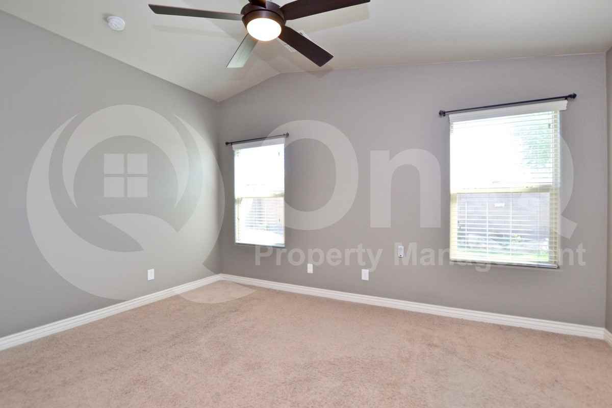 2223 E Hazeltine Way - Photo 7 of 22