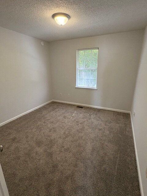2511 Bluff View Ct #B - Photo 6 of 18