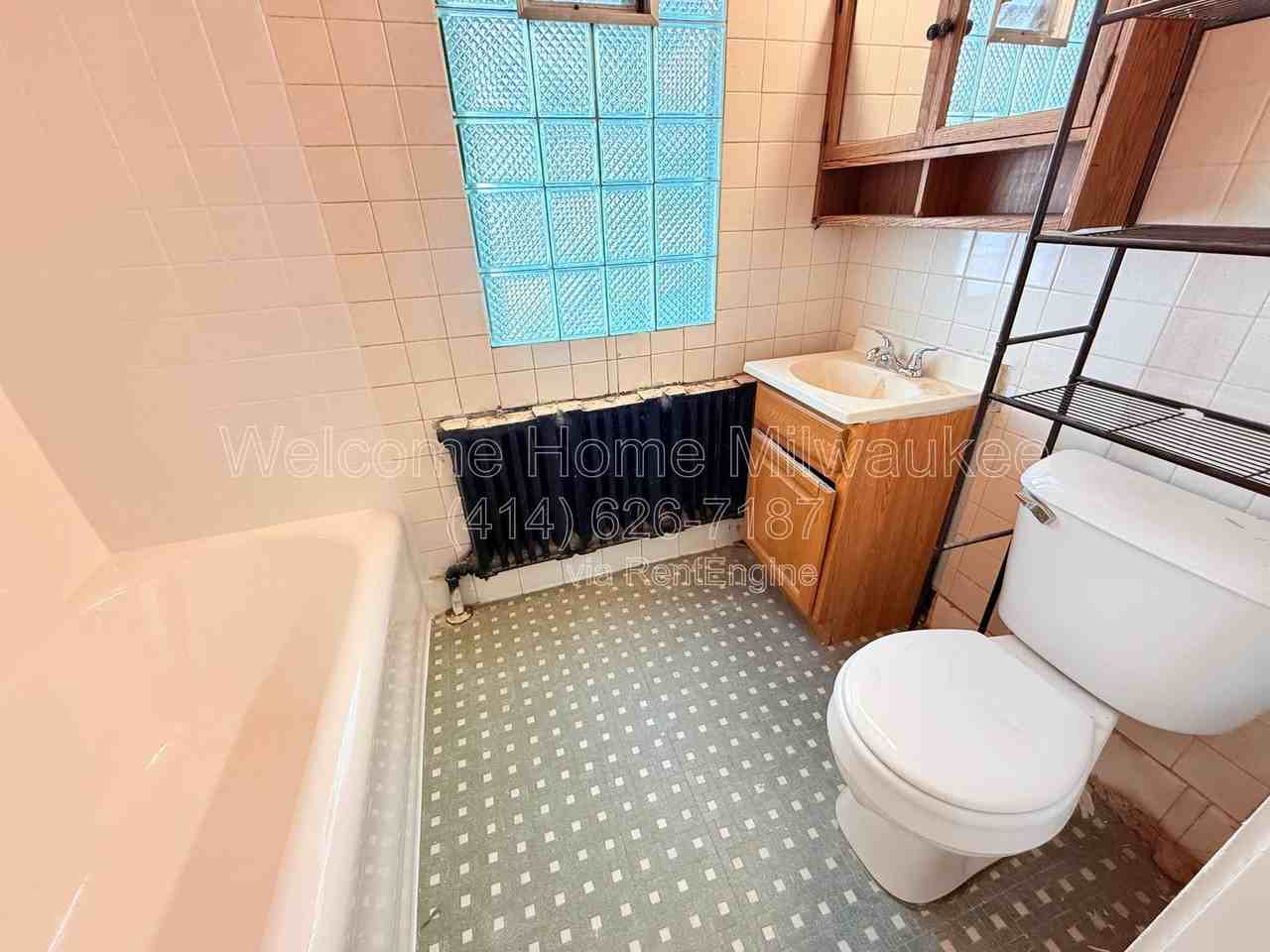 2919 N 50th St #1 - Photo 7 of 10