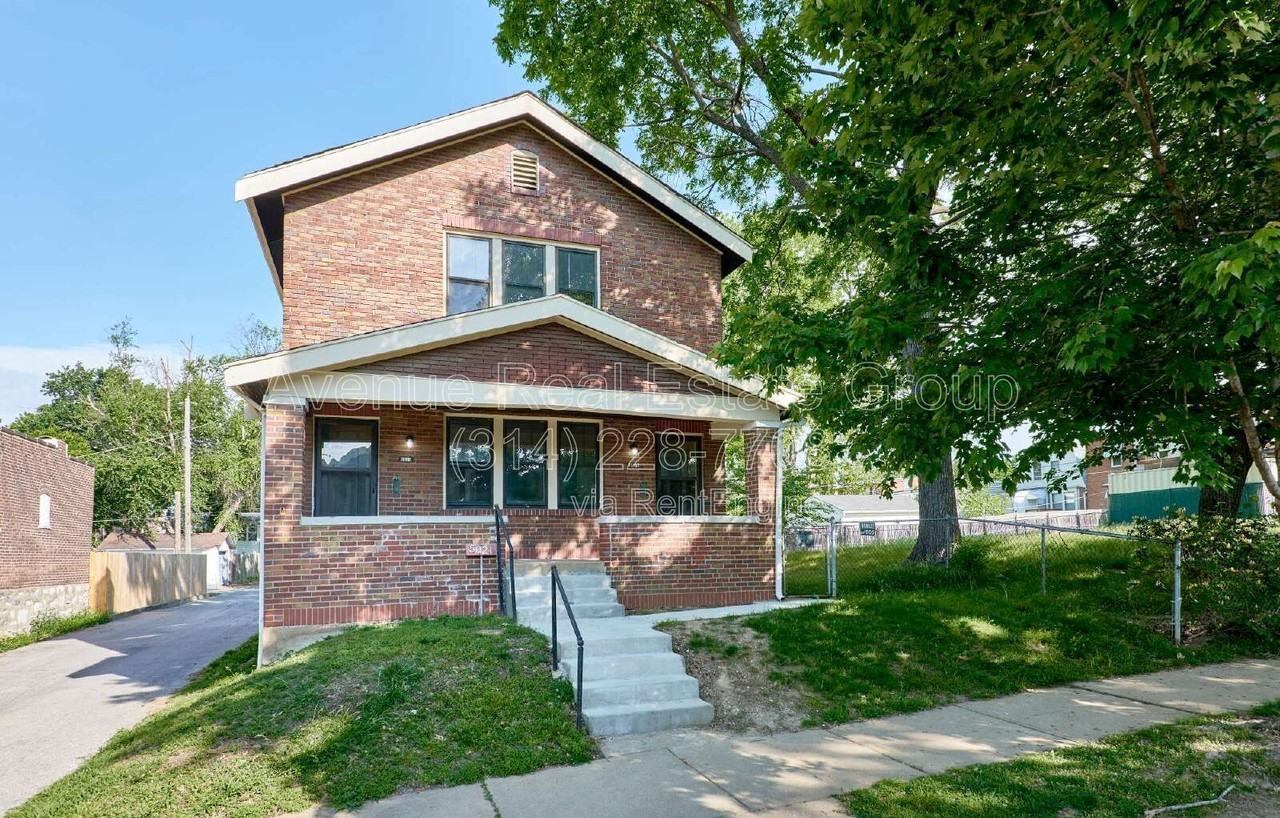 5021 Ray Ave #1F