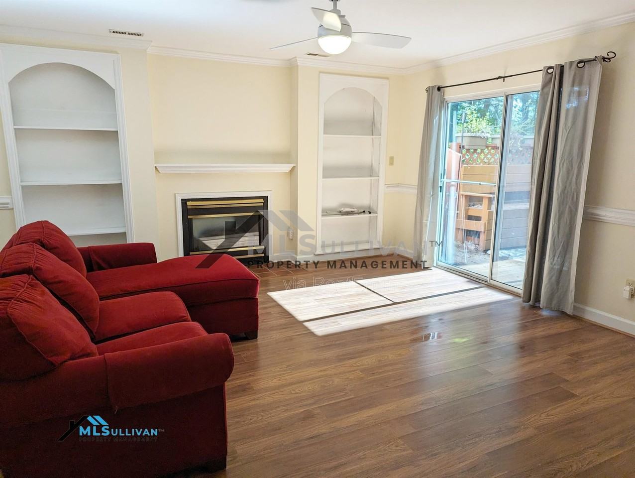 419 Summerwalk Cir - Photo 3 of 22