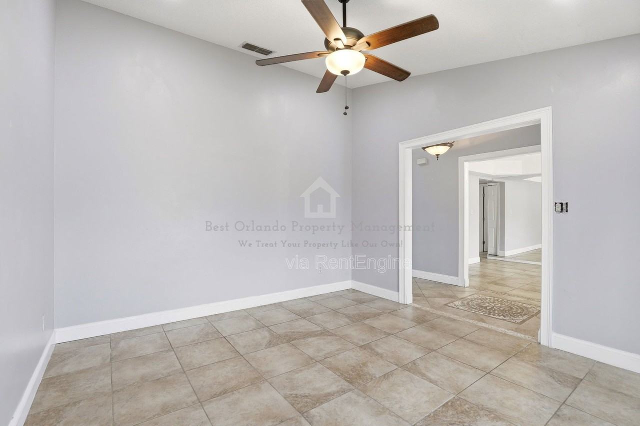 6018 Brookhill Cir - Photo 6 of 40