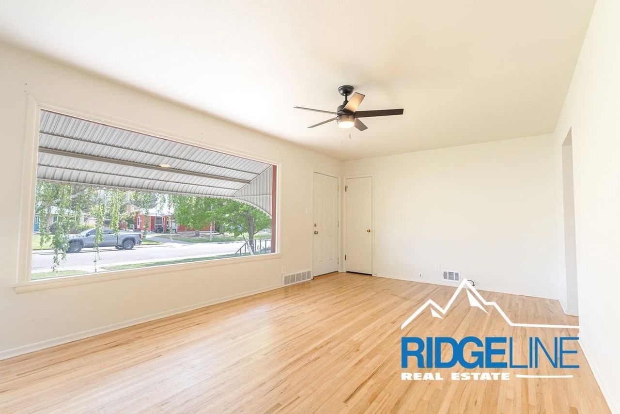 3223 9th Ave S - Photo 6 of 26