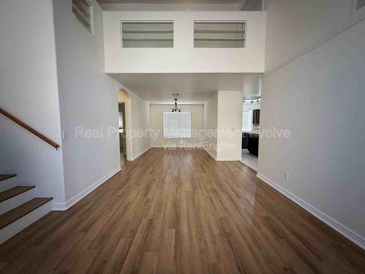 16838 S 20th Pl - Photo 5 of 37