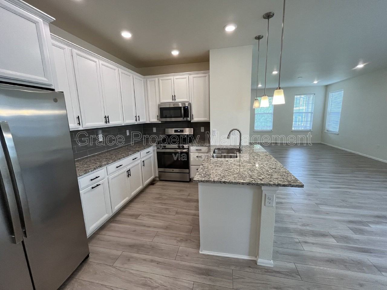 17626 Olive St - Photo 5 of 14