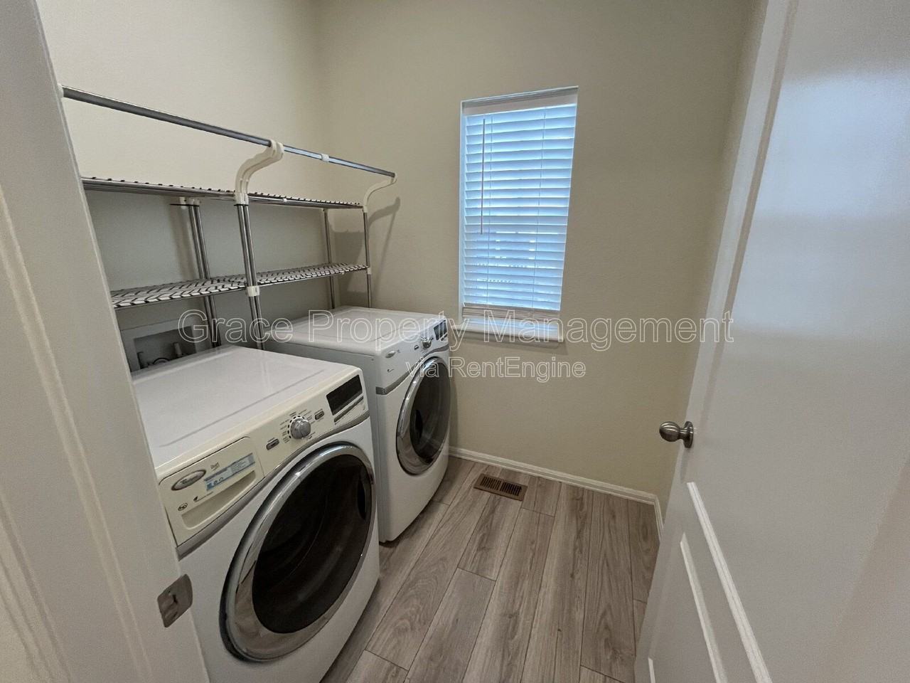 17626 Olive St - Photo 7 of 14