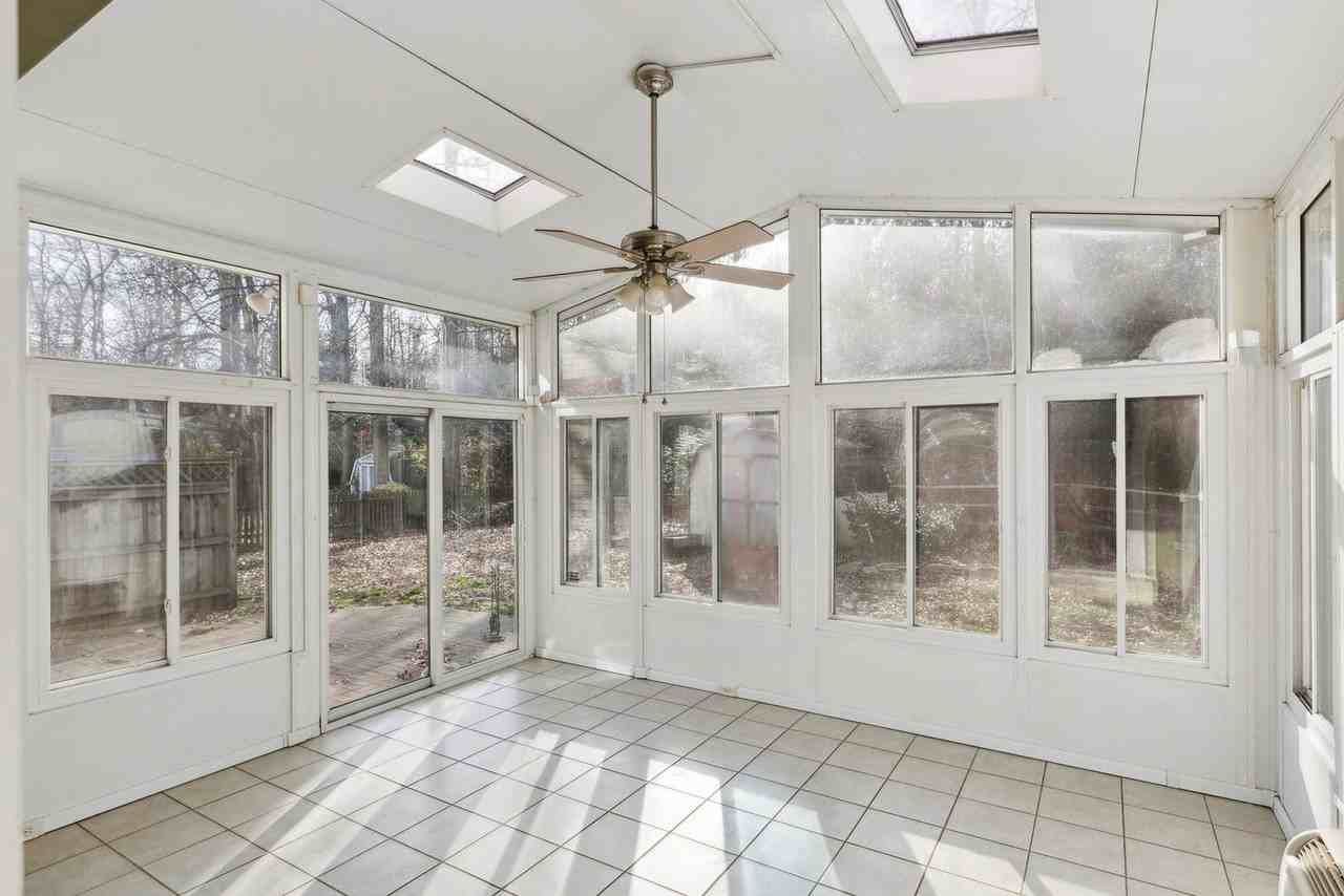 21423 Lee Dr - Photo 6 of 15