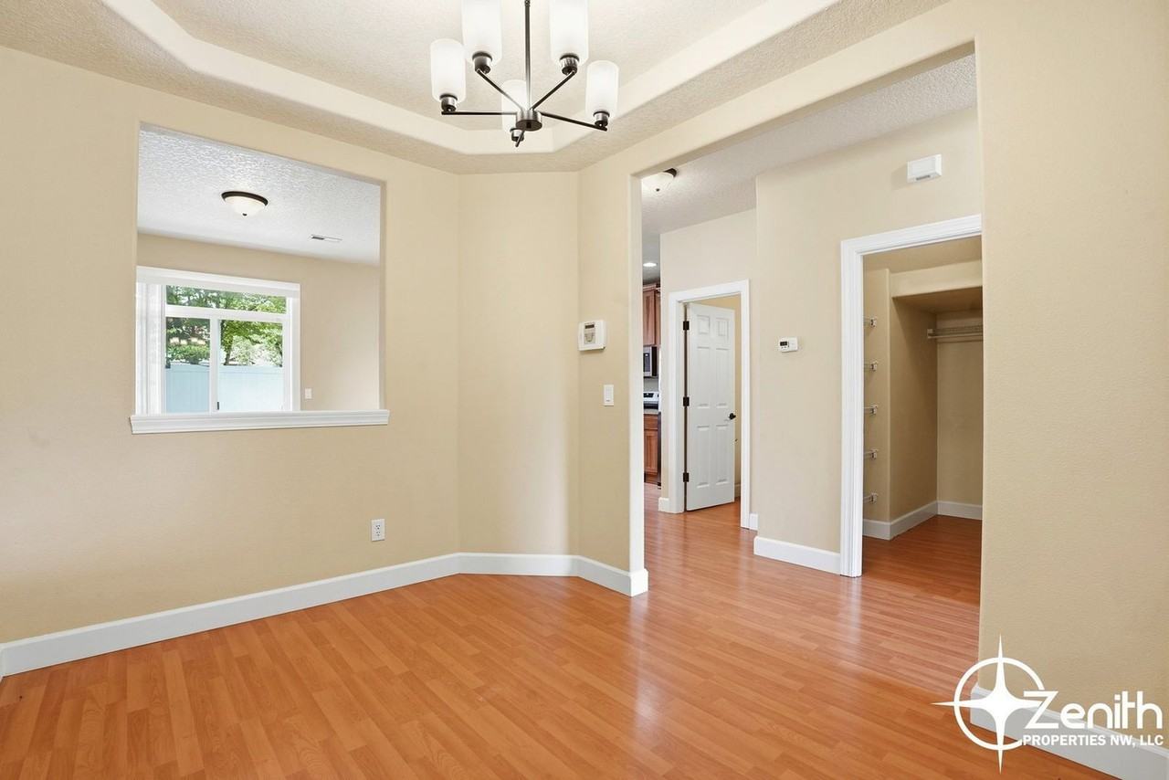 3512 Ne 80th St - Photo 6 of 45