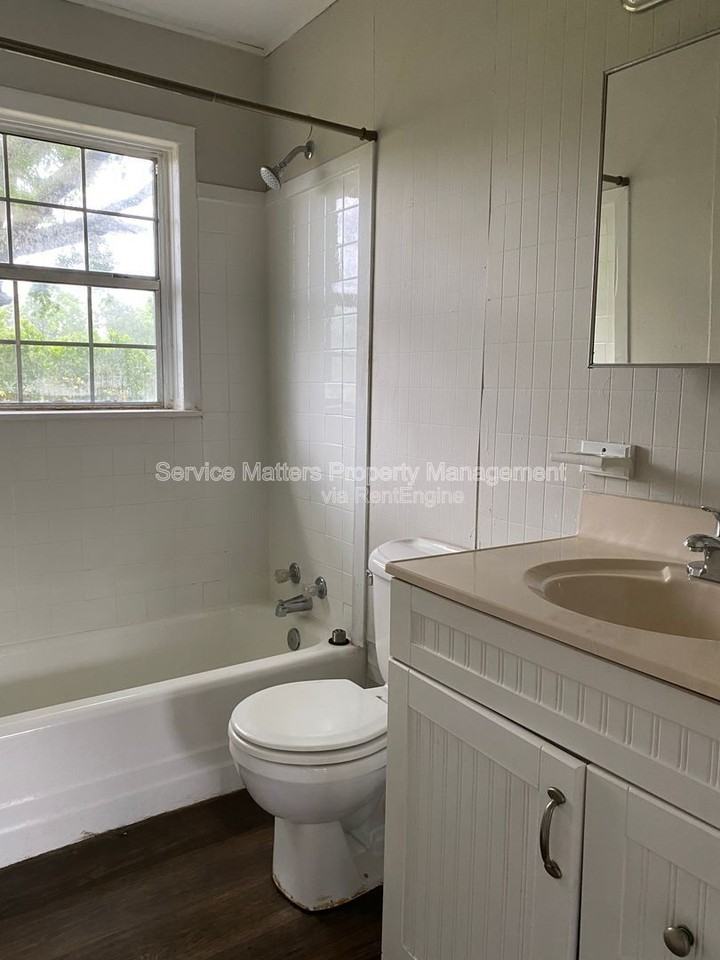 3213 N Guillemard St - Photo 6 of 8