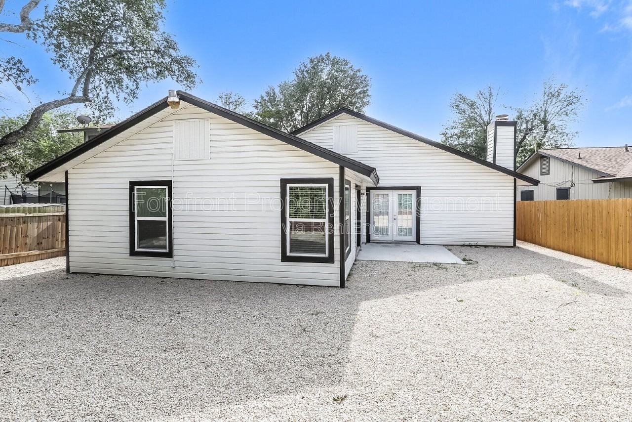 362 Cypressway Dr - Photo 3 of 20